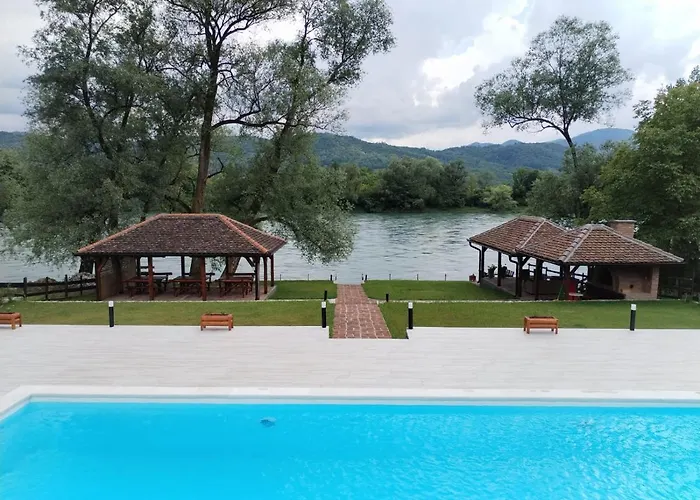 Tri Vrbe Apartment Ljubovija photo