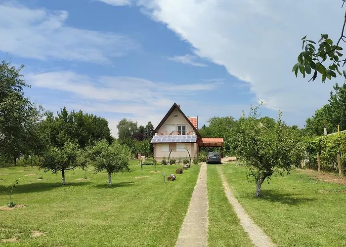 Vikendica Mali Raj Villa Cortanovci photo