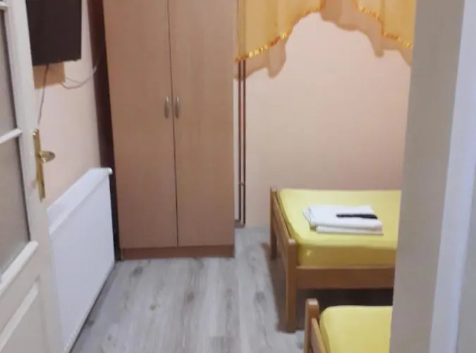 Vilanatalija Pansion, Apatin fotorgafie