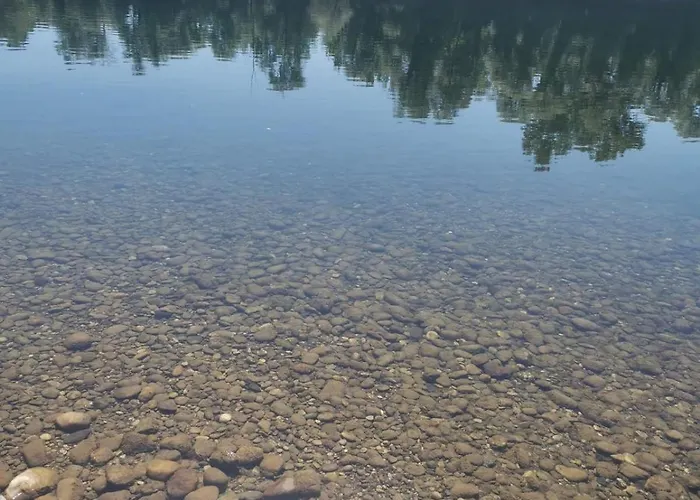 Ljubovija Vikendica Daniヴィラの写真