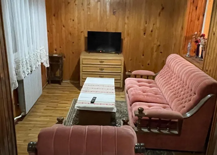 Yellow House Ritopec fotorgafie